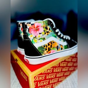 Tropical Sk8 Hi Vans🌴
